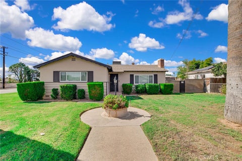Photo of 4593 Glen ST, Riverside, CA 92509 (MLS # IV26226628)