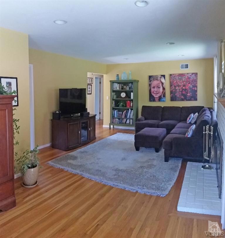 Campus View 1 - 0253 - Residential