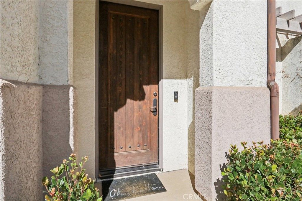 Photo of 11861 Tuscana Court, Moorpark, CA 93021 (MLS # SR25244015)