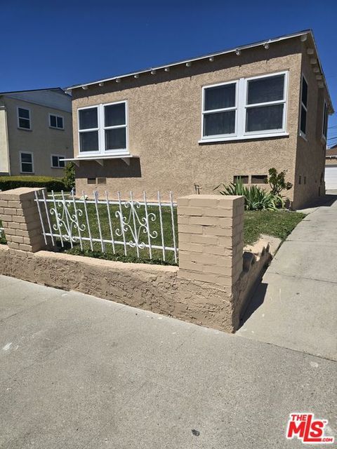 Photo of 8464 Byrd Avenue, Inglewood, CA 90305 (MLS # 25534047)