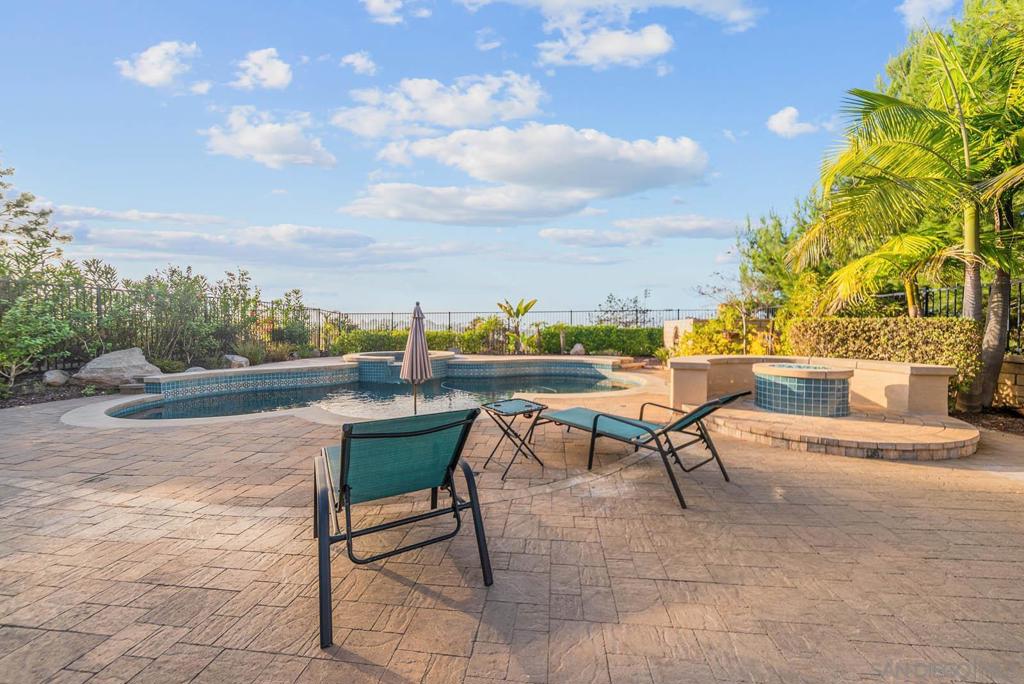 542 Adobe Estates Dr