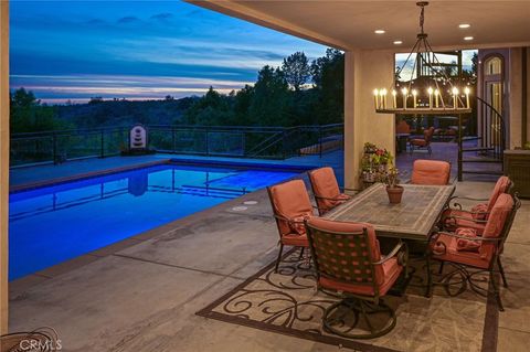 16186 PETERSON Whittier CA 90605