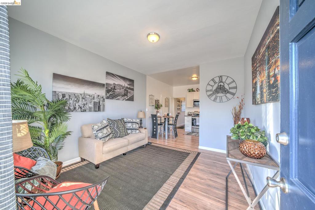 1049 43rd Street