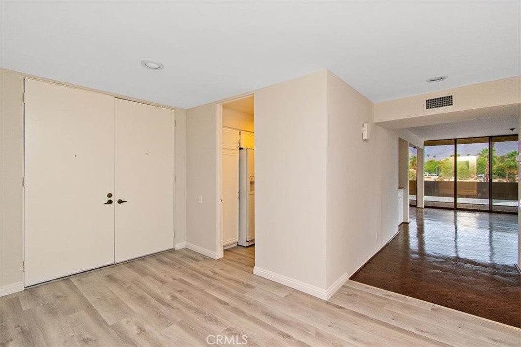 1660 S La Reina Way 2D