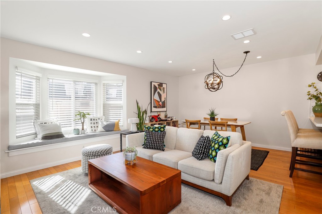 279 N Holliston Avenue 4