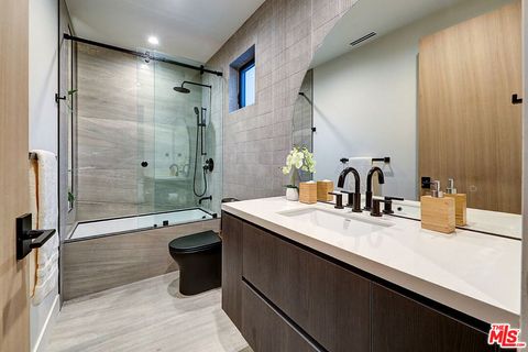 Tiny photo for 846 Dickson Street, Marina Del Rey, CA 90292 (MLS # 26642979)