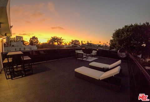 Tiny photo for 846 Dickson Street, Marina Del Rey, CA 90292 (MLS # 26642979)