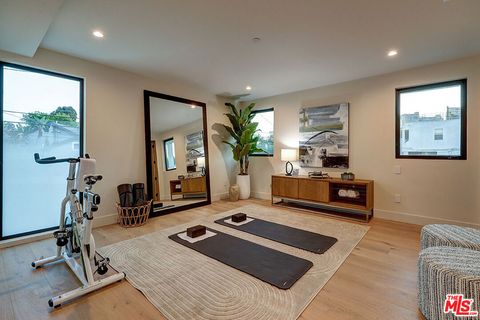 Tiny photo for 846 Dickson Street, Marina Del Rey, CA 90292 (MLS # 26642979)