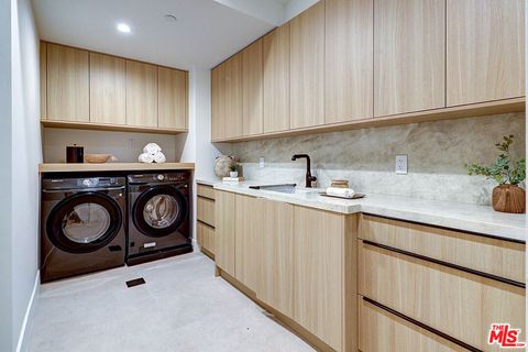 Tiny photo for 846 Dickson Street, Marina Del Rey, CA 90292 (MLS # 26642979)