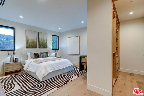 Tiny photo for 846 Dickson Street, Marina Del Rey, CA 90292 (MLS # 26642979)