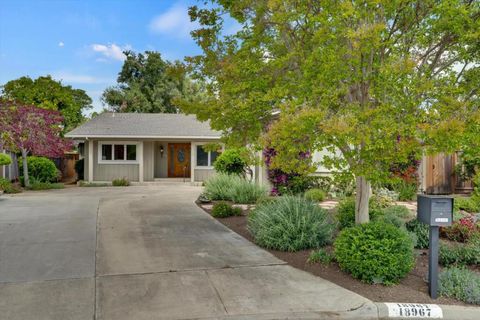 Photo of 18967 Palo Oaks Court, Saratoga, CA 95070 (MLS # ML82043092)