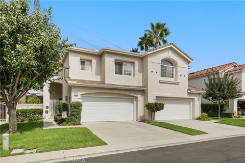 Photo of 9 Robin Ridge Rdg, Aliso Viejo, CA 92656 (MLS # OC25228870)