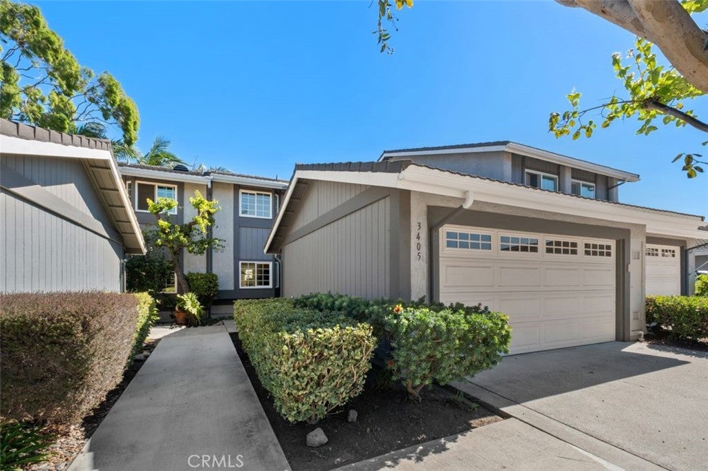 3405 Calle La Veta