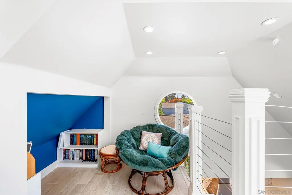 La Jolla, California 92037, United States, 4 Bedrooms Bedrooms, ,3 BathroomsBathrooms,Residential,Active,175673