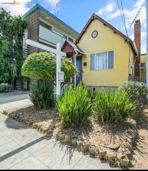 Photo of 1058 Kains Ave AVE, Albany, CA 94706 (MLS # 41146210)