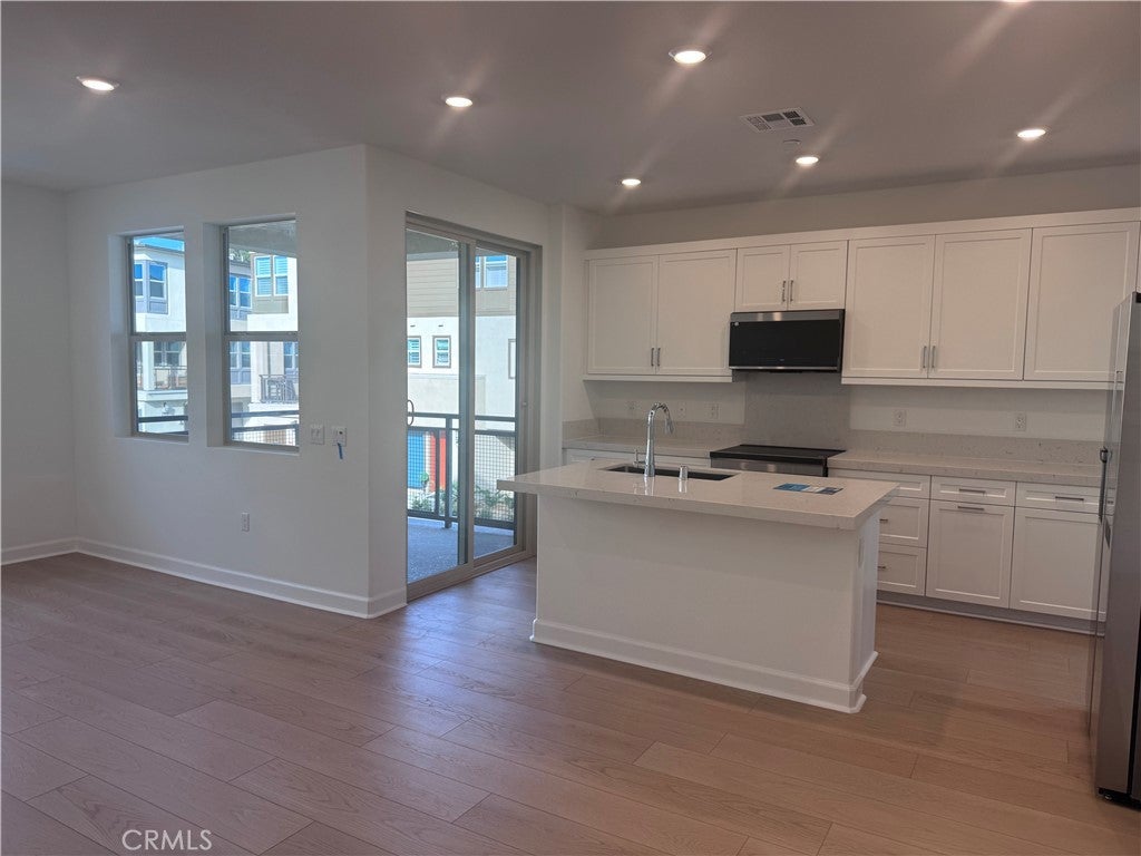 300 Honeysuckle Way