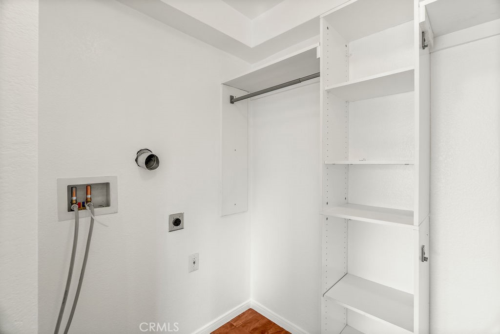 Circle (CA) - Residential Lease