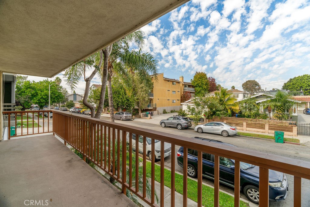 Circle (CA) - Residential Lease