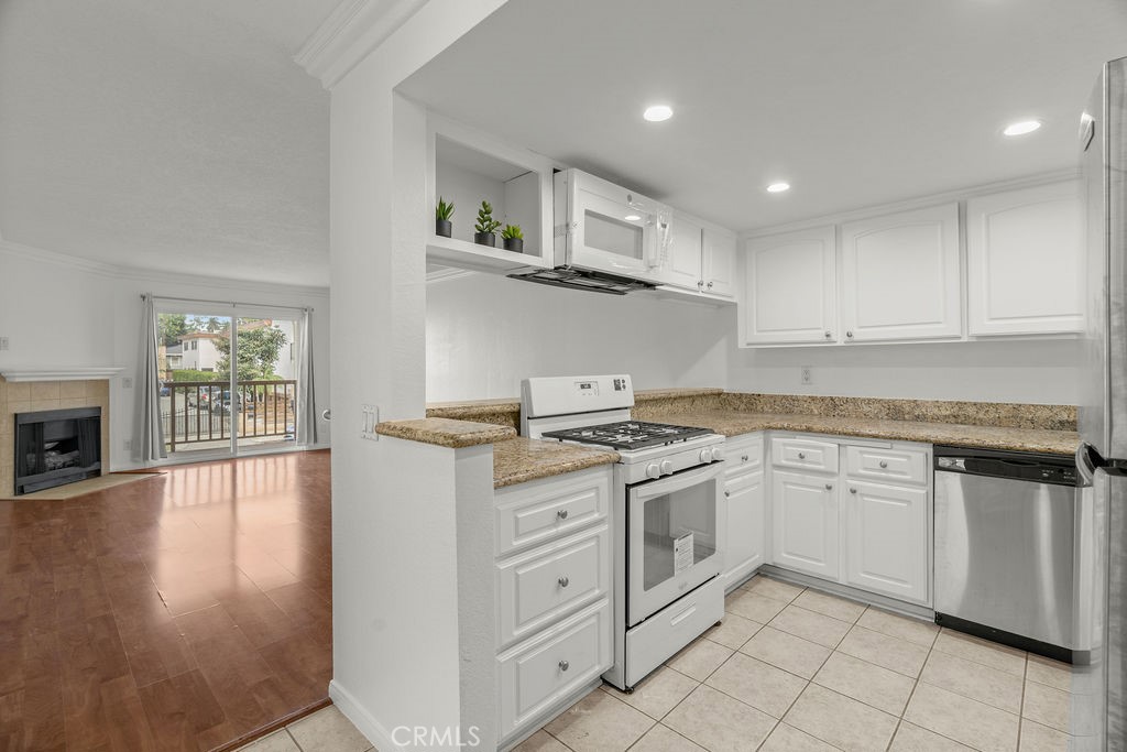 Circle (CA) - Residential Lease