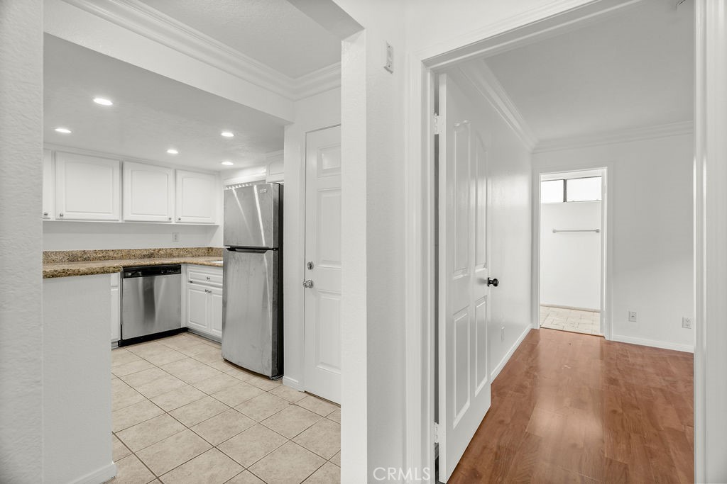 Circle (CA) - Residential Lease