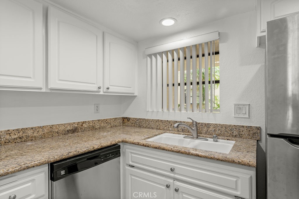 Circle (CA) - Residential Lease