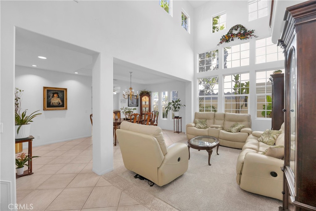9112 Playa Drive