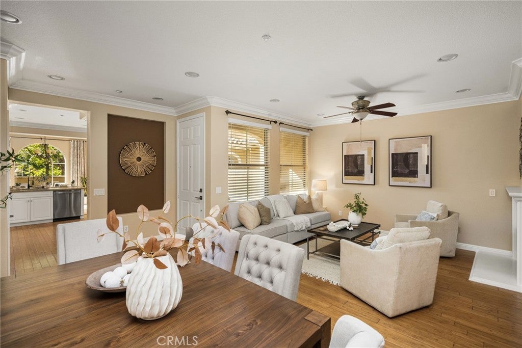 125 Chantilly, Irvine CA 92620 - Photo 12