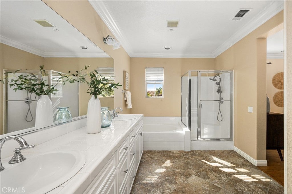 125 Chantilly, Irvine CA 92620 - Photo 29