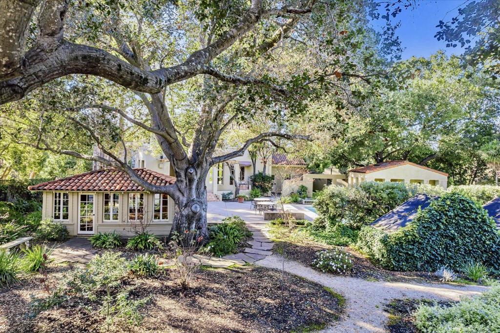 125 Los Altos Avenue