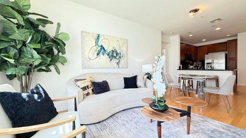 3857 Pell Place 406 San Diego CA 92130