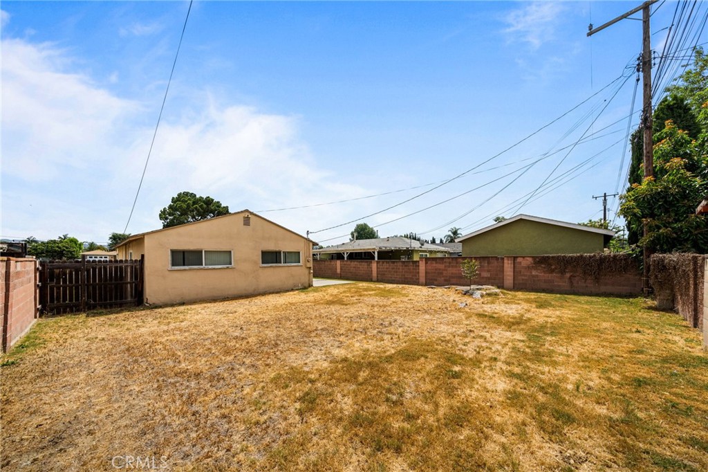 14122 Reis Street