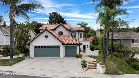 Photo of 2802 Westham Circle, Thousand Oaks, CA 91362 (MLS # 226004965)