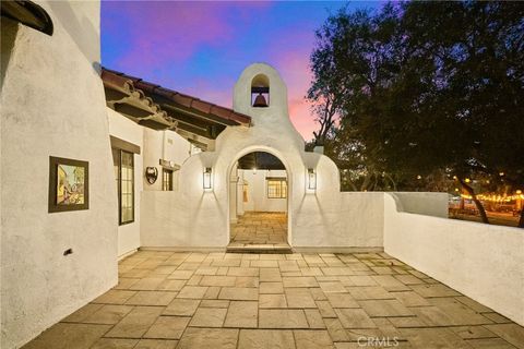 20575 Avenida De Arboles Murrieta CA 92562