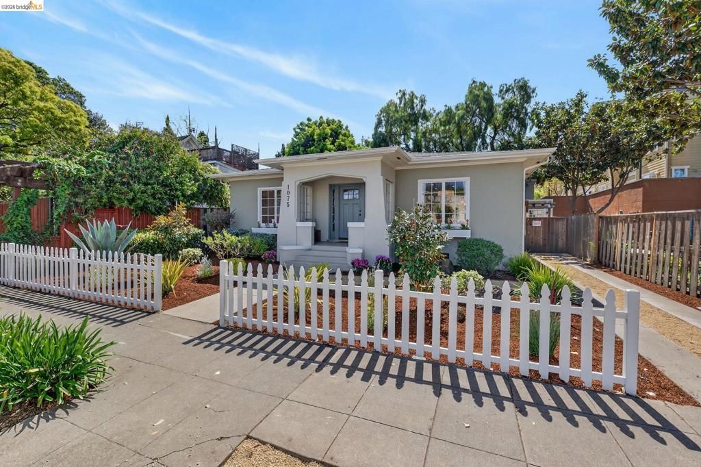 Photo of 1075 41St St St, Emeryville, CA 94608 (MLS # 41128886)