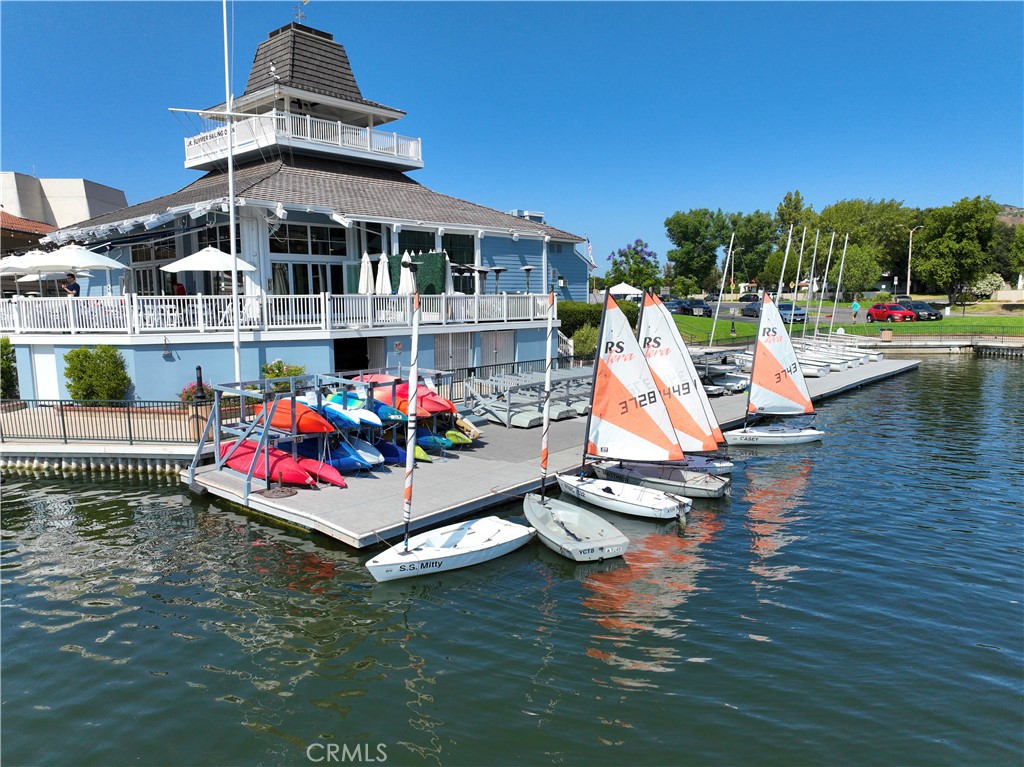 Westlake Island (711) - Residential