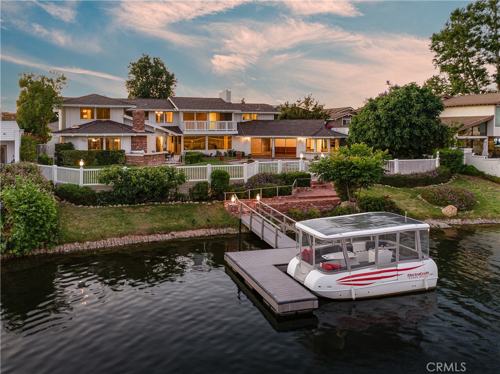 Westlake Island (711) - Residential