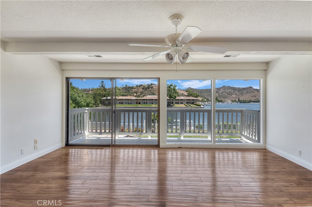 Westlake Island (711) - Residential