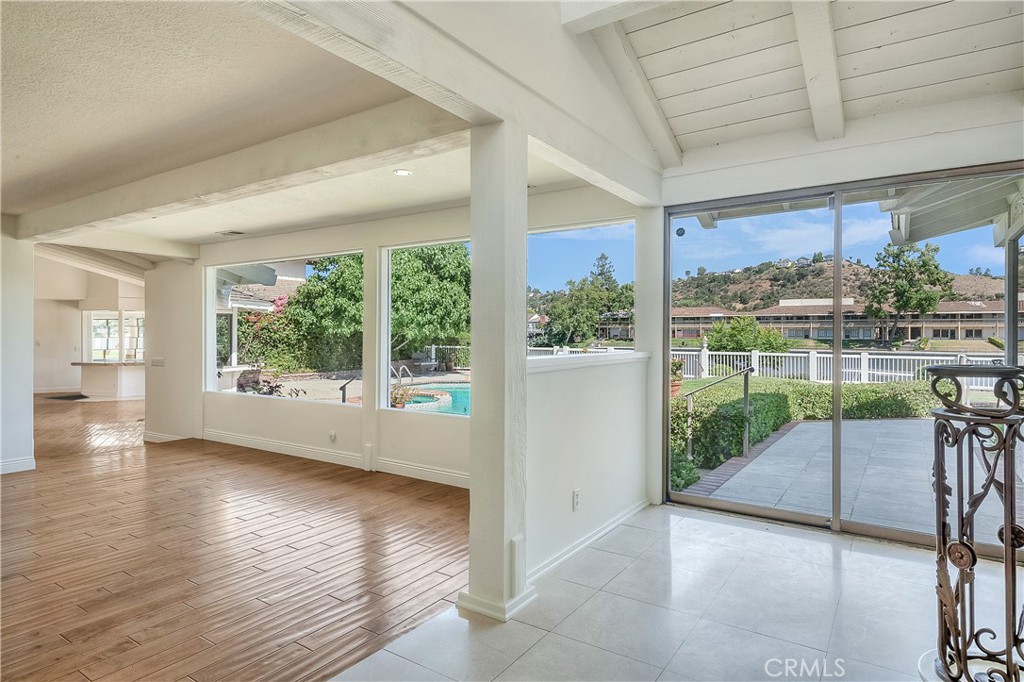 Westlake Island (711) - Residential