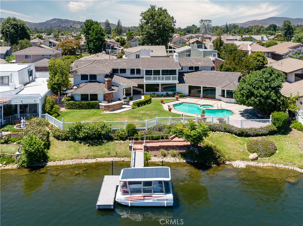 Westlake Island (711) - Residential