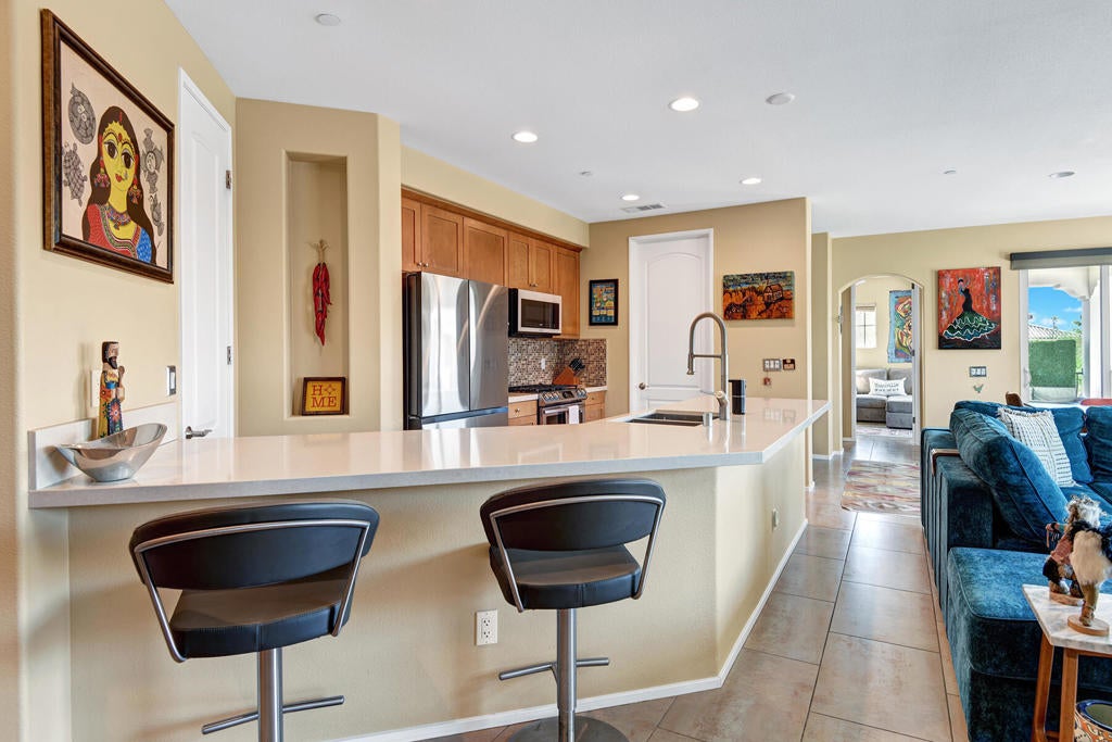 1402 Guzman Lane