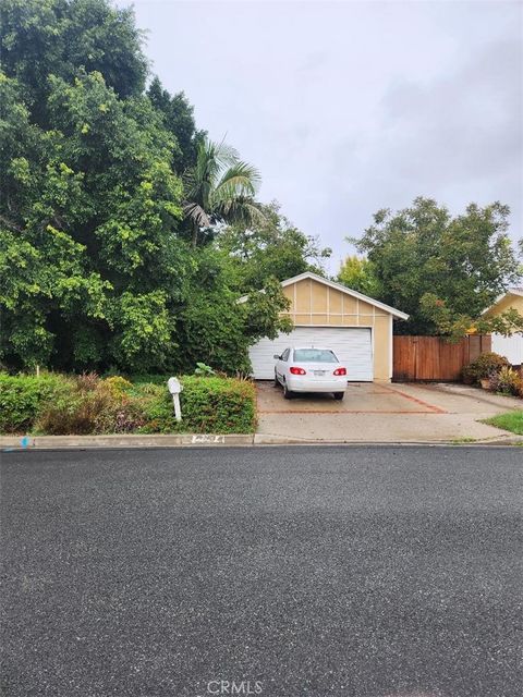 3297 ELMORE Simi Valley CA 93063