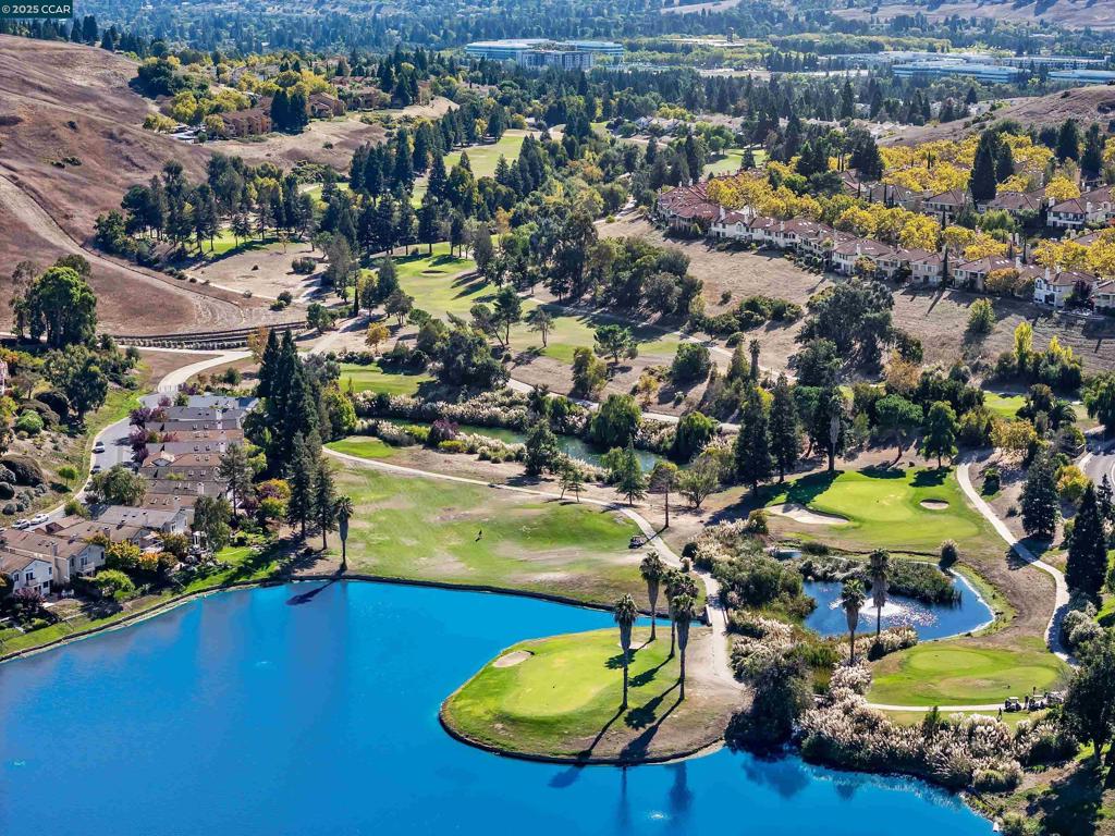 CANYON LAKES - Residential