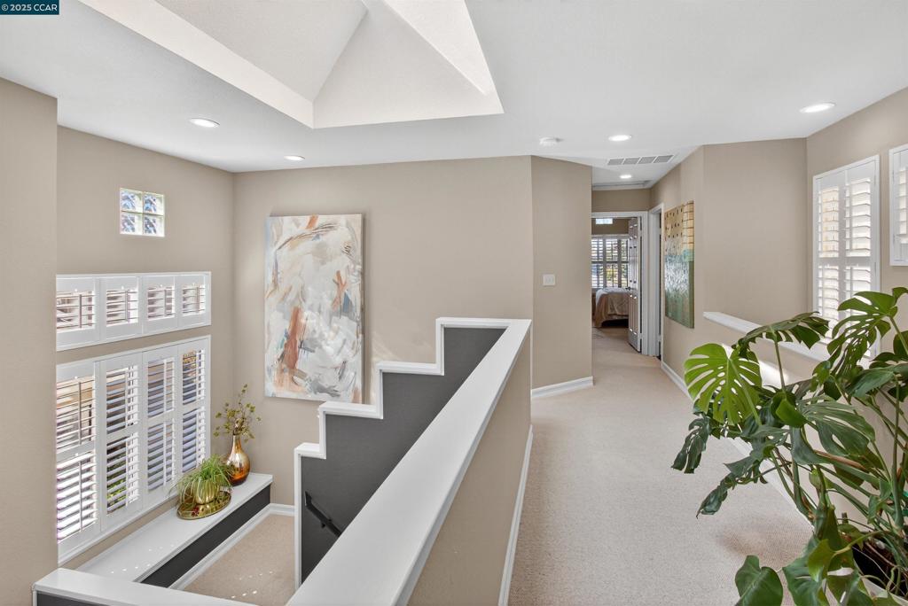 CANYON LAKES - Residential