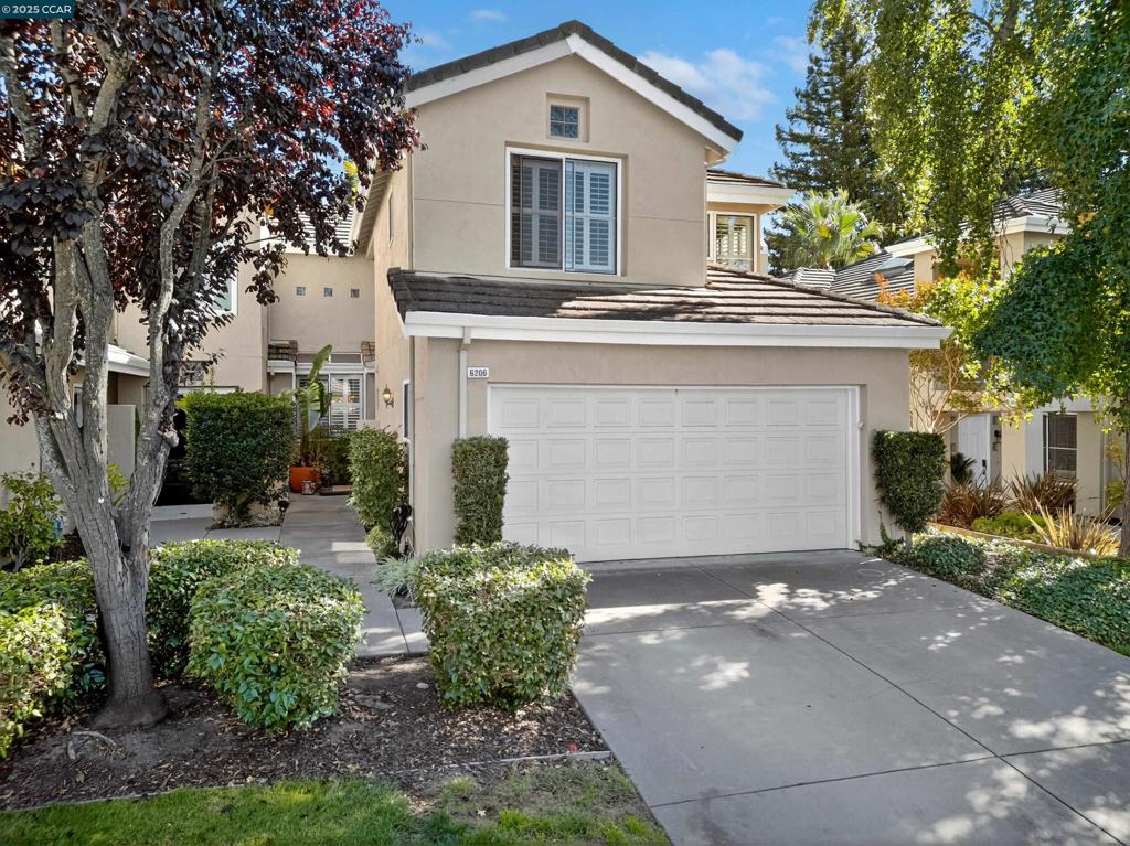 CANYON LAKES - Residential