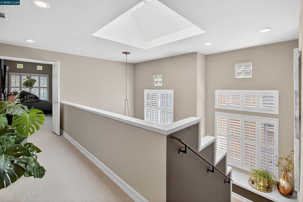 CANYON LAKES - Residential