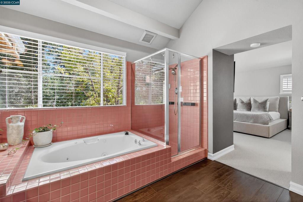 CANYON LAKES - Residential