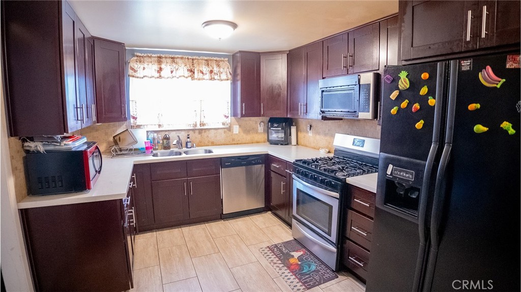 16222 S Visalia Avenue