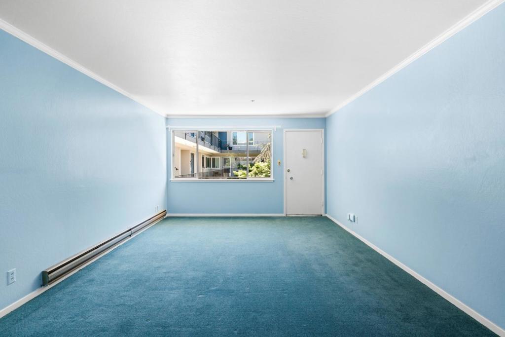 464 Clinton Street 309
