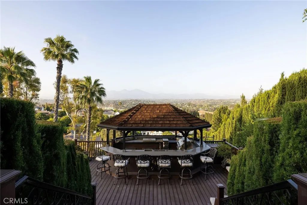 Laguna Hills, California 92653, United States, 5 Bedrooms Bedrooms, ,6 BathroomsBathrooms,Residential,Active,243018