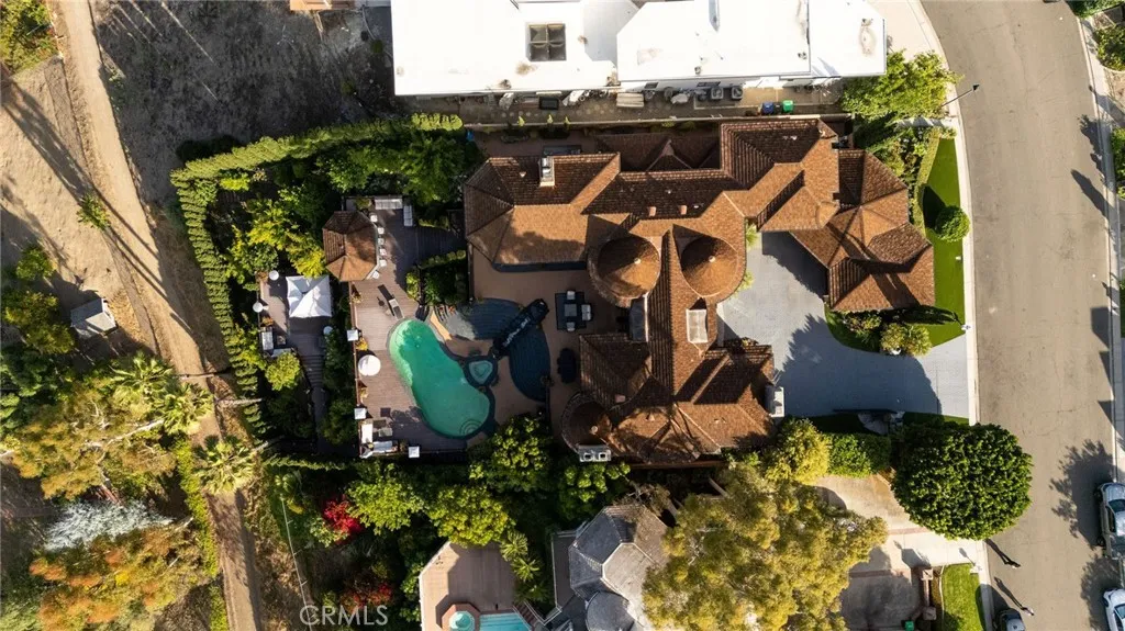 Laguna Hills, California 92653, United States, 5 Bedrooms Bedrooms, ,6 BathroomsBathrooms,Residential,Active,243018